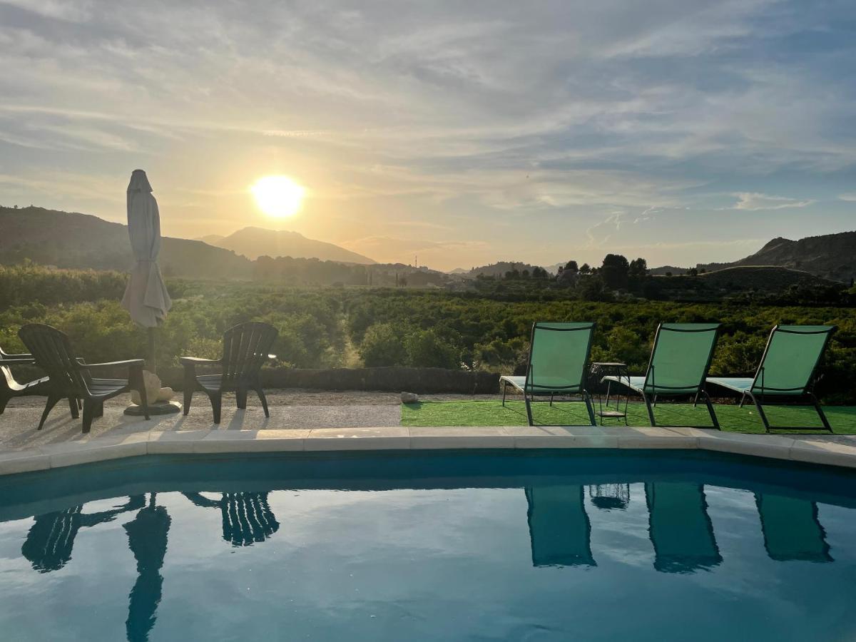 Casa Ramoncico. Finca El Campillo Blanca Luaran gambar